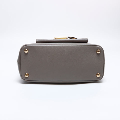 Prada Saffiano皮革手提包灰色WS8334