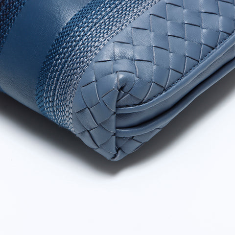 ボッテガヴェネタ BOTTEGAVENETA イントレチャート ショルダーバッグ ブルー WS8415