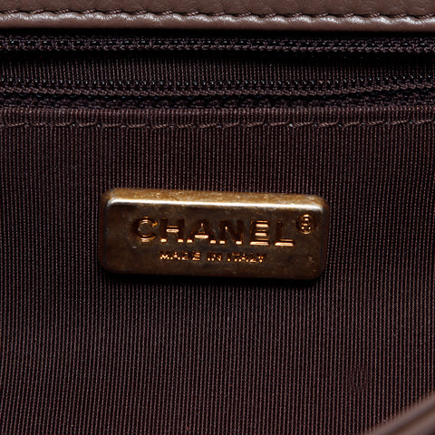 Chanel Chanel Nr. 26 Chevron -Ketten -Umhängetasche brauner WS8459