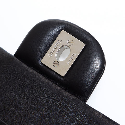 Chanel Chanel 16e sac à épaule Matelasse en peau d'agneau noir WS8580