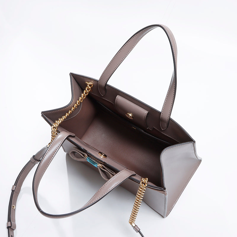 サルヴァトーレフェラガモ Salvatore Ferragamo ヴァラ ハンドバッグ