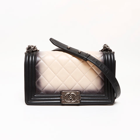 シャネル CHANEL 19番台 ボーイシャネル ラムスキン グラデーションチェーン ショルダーバッグ ブラック ベージュ WS8634