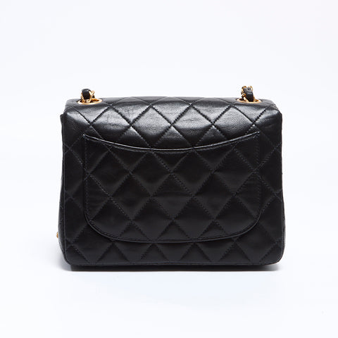極美品 シャネル CHANEL 4番台 ミニマトラッセ ラムスキン ショルダーバッグ  ブラック WS8643