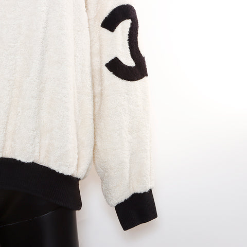 Chanel CHANEL Towel Sweatshirt Ivory Black WS8681