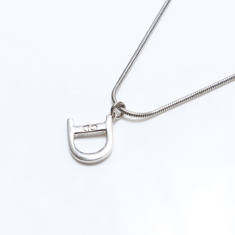 Christian Dior Silver Alphabet D Logo Halskette Silber WS8982