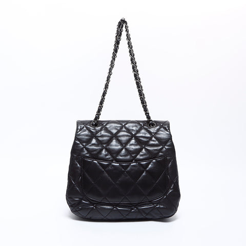 シャネル CHANEL 15番台 ラムスキン ココマーク ターンロック マトラッセ ショルダーバッグ ブラック WS9043