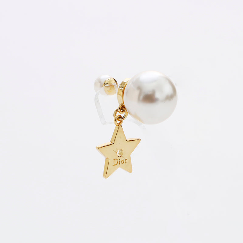 【美品・完売品】DIOR STAR EARRINGS ピアス CD DIOR | Petit CD Baroque スタッドピアス メタル・レジンパール