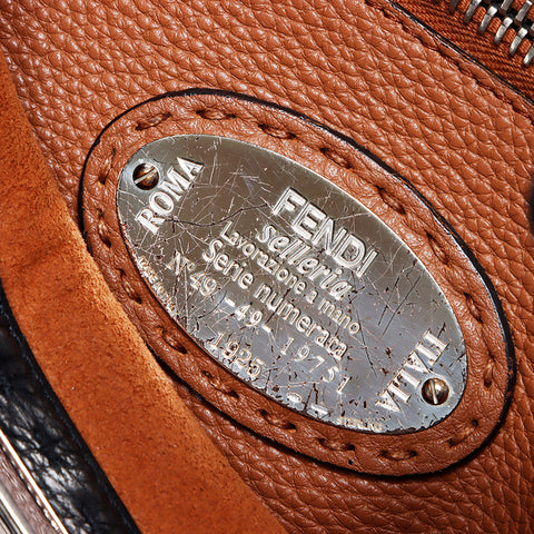Fendi Peekaboo银硬件肩带黑色WS9218