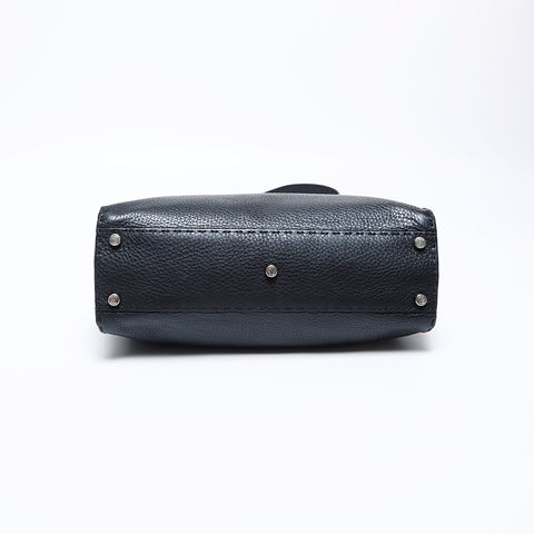 Fendi Peekaboo银硬件肩带黑色WS9218