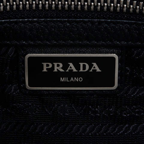 Prada Vitello City离合器袋黑色WS9232