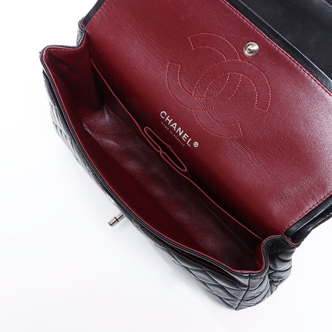 Chanel Chanel Nr. 12 Doppelklappe Matelasse Coco Mark Drehen Sie Schloss Silber Hardware -Umhängetasche Schwarz WS9313