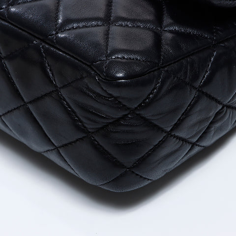 Chanel Chanel Nr. 12 Doppelklappe Matelasse Coco Mark Drehen Sie Schloss Silber Hardware -Umhängetasche Schwarz WS9313