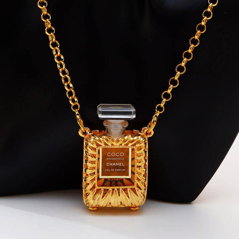シャネル CHANEL 香水ケース COCO ネックレス ゴールド WS9391 – NUIR