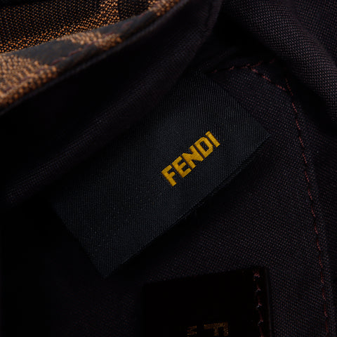 フェンディ FENDI ズッカ ナイロン キャンバス ショルダーバッグ ブラウン WS9505