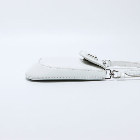 Prada Cleo迷你手提包白色WS9635