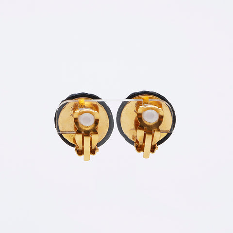 CHANEL Matelasse COCO Mark Round Type 93A Earring Black gold WS9667