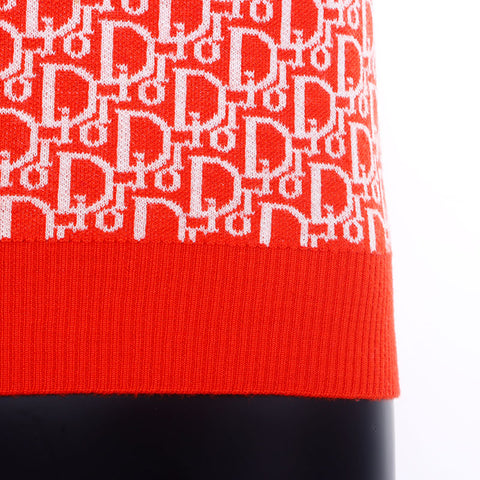 Christian Dior Größe: L Trotter-Strick-V-Ausschnitt-Weste rot WS9679