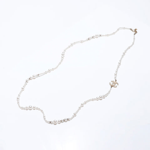 CHANEL A19V Pearl COCO Mark Necklace Gold white WS9685