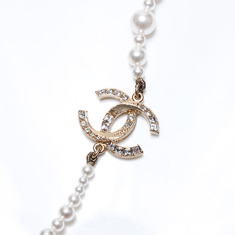 CHANEL A19V Pearl COCO Mark Necklace Gold white WS9685