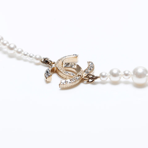 CHANEL A19V Pearl COCO Mark Necklace Gold white WS9685