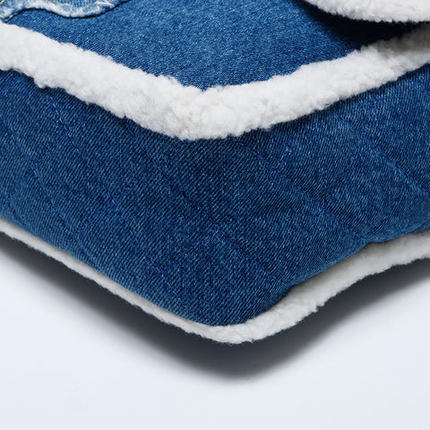 Chanel Chanel 28. Denim Mouton Egypt Line -Umhängetasche Blau WS9714