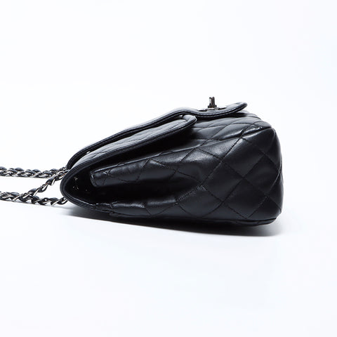 CHANEL Nr. 21 Lammleder Matelasse Umhängetasche schwarz WS9721