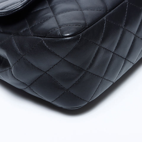Chanel Chanel 21 Lambskin Matelasse Umhängetasche Schwarz WS9721