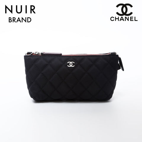 シャネル CHANEL 18番台 ナイロン ココマーク ポーチ ブラック WS9844