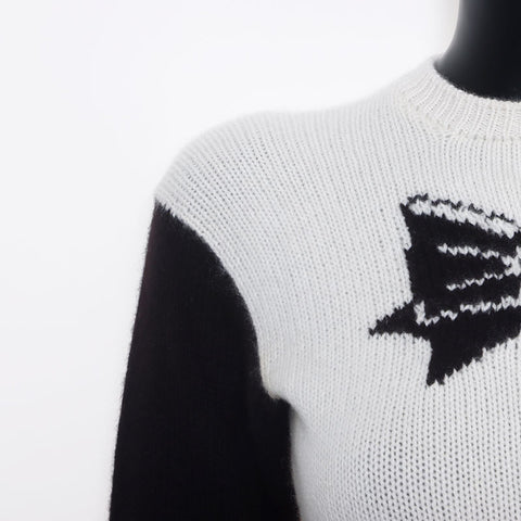 Chanel Coco Mark Ribbon Cashmere Bicolor 95 Knit White Black WS9918