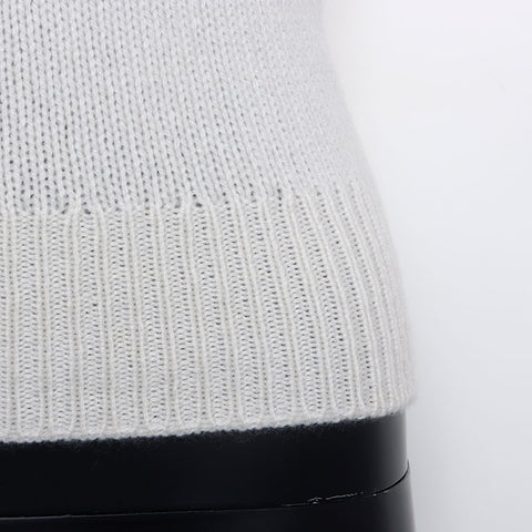 Chanel Coco Mark Ribbon Cashmere Bicolor 95 Knit White Black WS9918