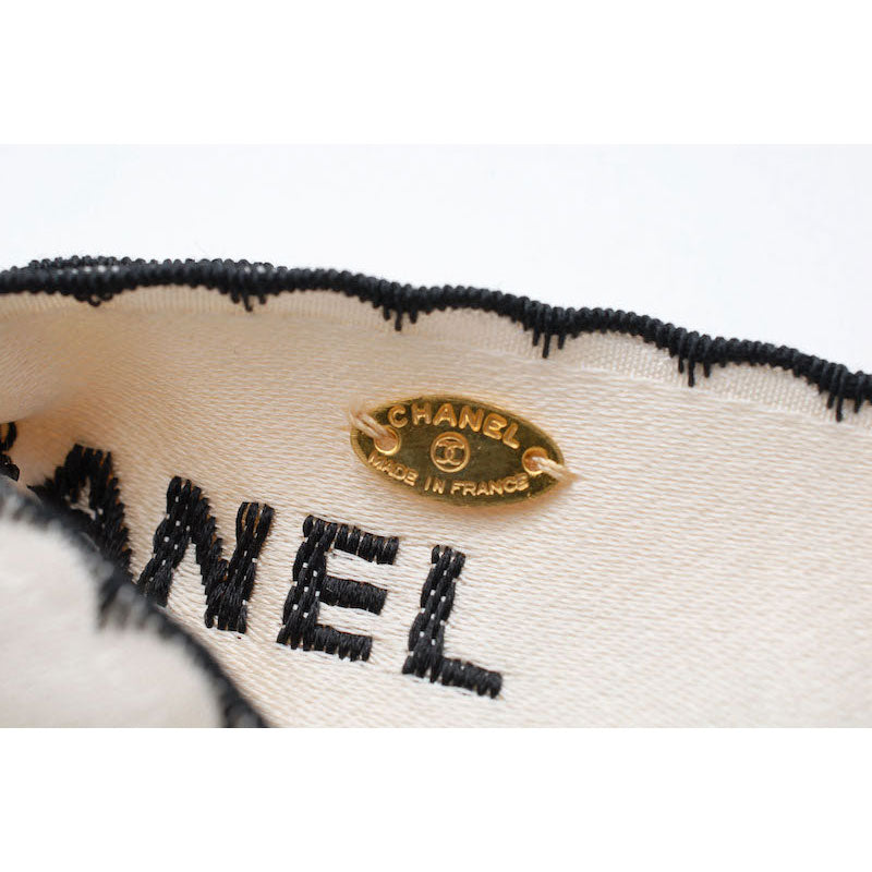 シャネル CHANEL ロゴ リボンブローチ ブローチ サテン シャネル CHANEL ロゴ リボンブローチ ブローチ サテン