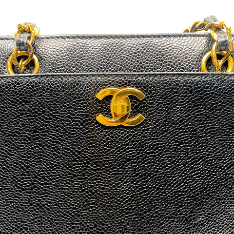 CHANEL 鱼子酱皮链条手提包 黑色 eit1875