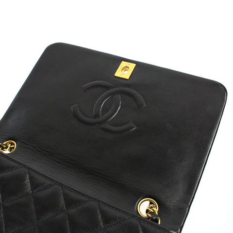 Chanel Chanel Matrasse Vollklappenkettenumhängende 1st Leder schwarz p5526