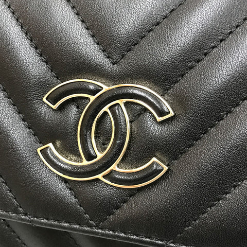 Chanel Chanel Chevron V Stitch Doppelketten -Umhängetasche Leder Schwarz EIT0463