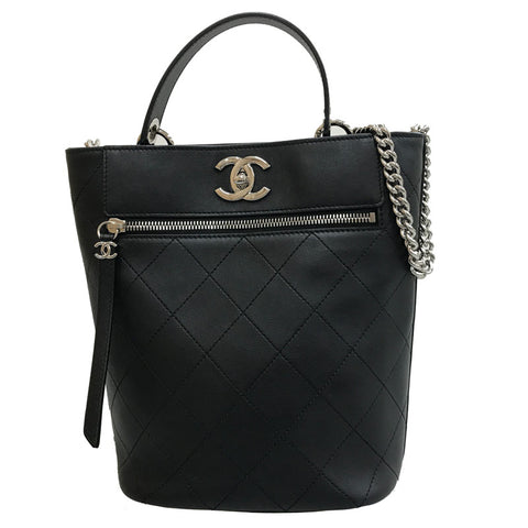 Chanel Chanel Matrasa Drehen Sie Rock Coco -Mark -Ketten -Umhängetasche Leder schwarz EIT0398