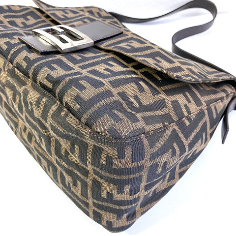 Sac à main du seau Fendi Mamma One Sac à bandoulière All-Over Pattern Logo Brown WS2473