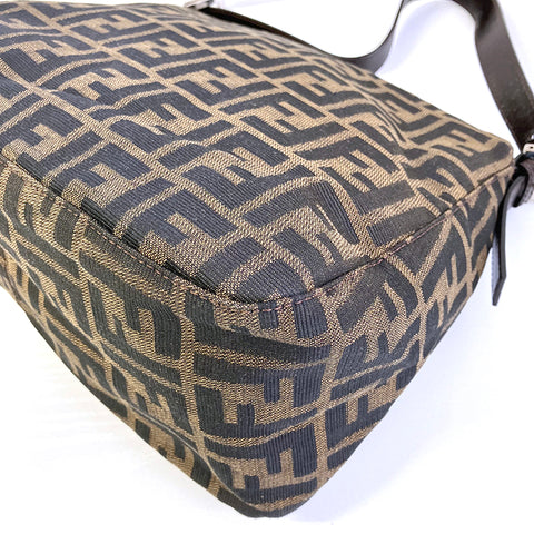 Sac à main du seau Fendi Mamma One Sac à bandoulière All-Over Pattern Logo Brown WS2473