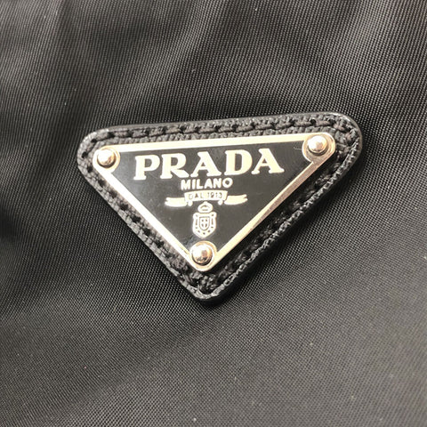 プラダ PRADA トライアングルロゴ ショルダーバッグ ナイロン ブラック P11855