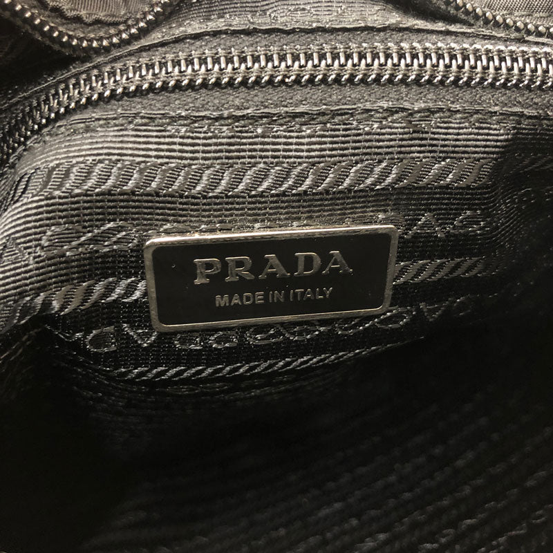 プラダ PRADA トライアングルロゴ ショルダーバッグ ナイロン