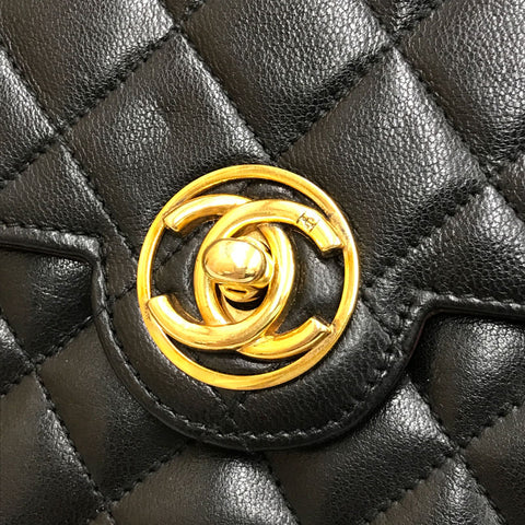 Chanel Chanel Matrasse Coco Mark Drehen Sie Schleppketten -Umhängetasche Leder Schwarz EIT0413P1967