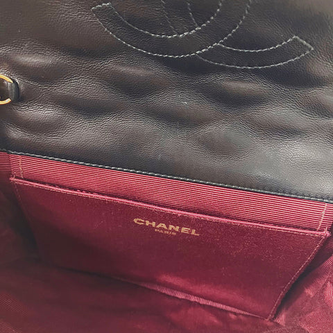 シャネル CHANEL マトラッセ ゴールド金具 チェーン プッシュロック ショルダーバッグ VINTAGE 中古 定番 ブラック WS2119