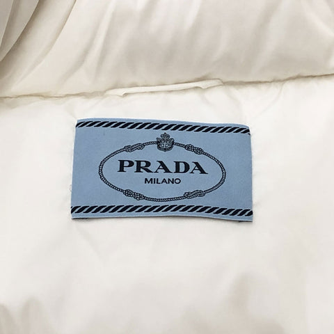 プラダ PRADA トライアングルロゴ ダウンジャケット ホワイト eitm0145