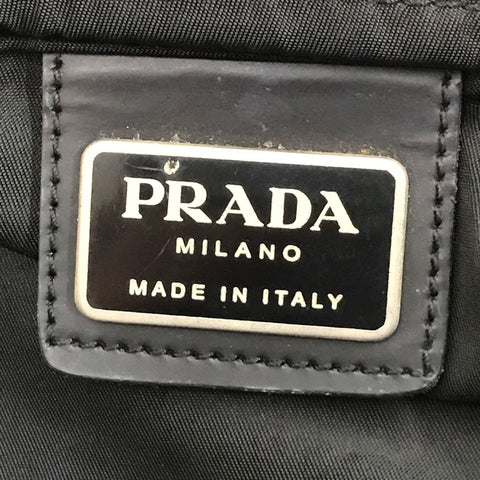 Prada Prada Triangle Logo Umhängetasche Nylon Schwarz P12112