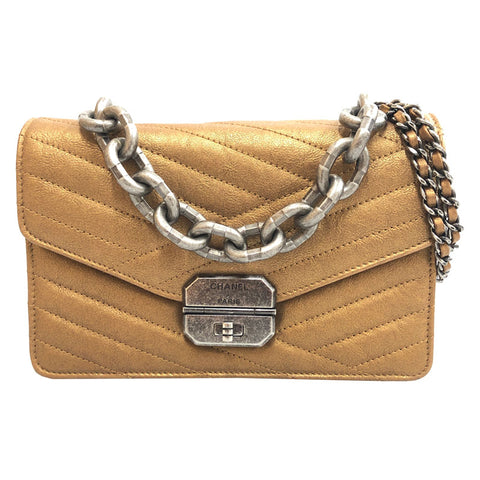 Chanel Turnlock Chain 2way Umhängetasche Leder Gold C2930
