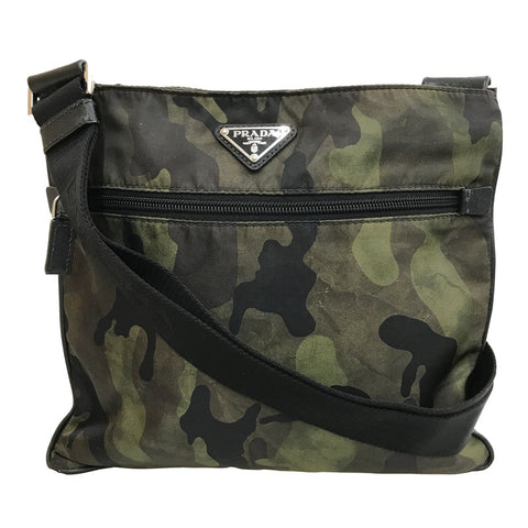 Prada Triangle Logo Tarntasche Nylon Grün P12499