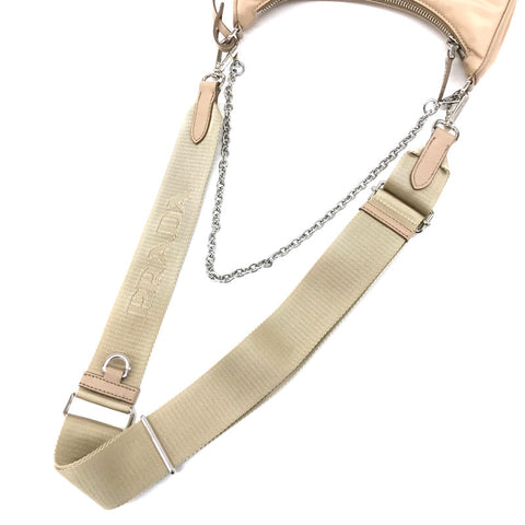 Prada Prada Triangle Logo -Kettenumhängetasche Renylon Beige P12533