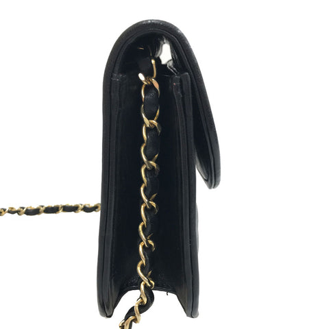 Chanel CHANEL Limited Matlass Turn Lock Chain Shoulder Bag Leather Bla –  NUIR VINTAGE