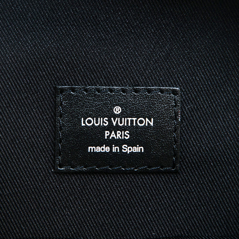 Louis Vuitton Discovery Bambag PM Body Bag Black P13038