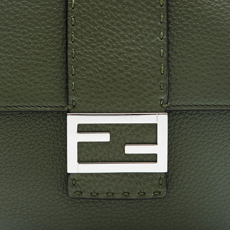 フェンディ FENDI フラットバケット ミディアム ショルダーバッグ ...