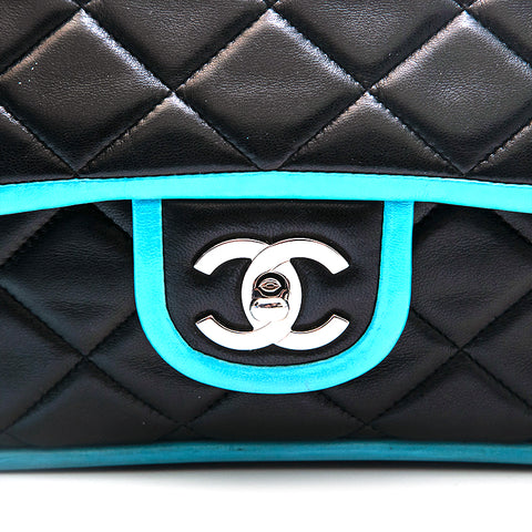 Chanel Chanel Bicolor Matrasse Doppelklappe -Ketten -Umhängetasche Schwarz x Blau P13083